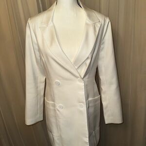 En Crème Elegant White Double-Breasted Women's Coat